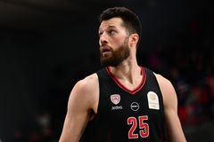 Η άφιξη του Ολυμπιακού στο «T-Center» για το ντέρμπι με τον Παναθηναϊκό - Το βίντεο του Sportal