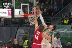 Τρομερό στοπ του Οσμάν στον Βεζένκοφ