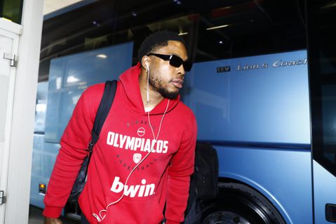 Η άφιξη του Ολυμπιακού στο «T-Center» για το ντέρμπι με τον Παναθηναϊκό - Το βίντεο του Sportal