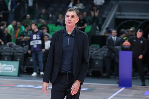 Μπαρτζώκας: «Αν δεν χαλαρώναμε στο φινάλε, θα κερδίζαμε και με 20...» (vid)