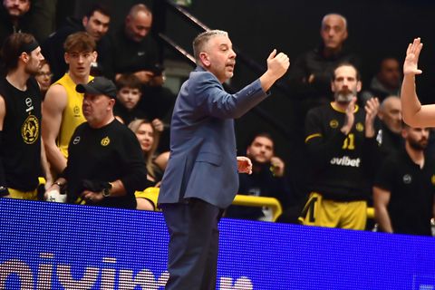 Παπαθεοδώρου στο Sportal: «Ξέρεις τι να περιμένεις από τον Παναθηναϊκό - Απρόβλεπτος ο Ολυμπιακός» (vid)