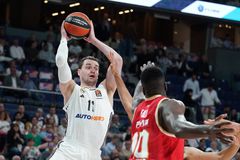 Γιατί ο Χεζόνια έφυγε χωρίς να χαιρετήσει κανέναν παίκτη του Ολυμπιακού μετά το Game 3