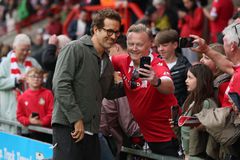 Ρέξαμ: Το όνειρο του Χόλιγουντ φτάνει στην πόρτα της Premier League