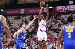 Τα highlights της νίκης του Ολυμπιακού επί του Περιστερίου