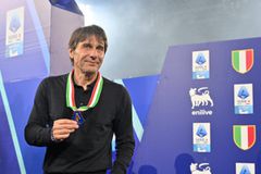 Ο Κόντε εξήγησε γιατί αποφάσισε να μείνει στη Νάπολι