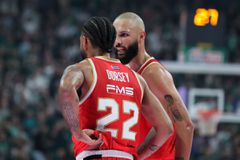 Μπήκε στην τελευταία στροφή της κούρσας, δίχως να έχει καύσιμα