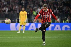 Η Μίλαν δείχνει την έξοδο στον Ερναντές, οι Σαουδάραβες προσφέρουν εκατομμύρια