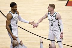 Οι Μπακς θέλουν πίσω στο Μιλγουόκι τον Ντόντε ΝτιΒιτσέντζο