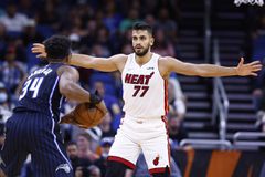 Οι Μαϊάμι Χιτ άφησαν ελεύθερο τον Γιουρτσέβεν και η Euroleague αναστατώνεται! (vids)