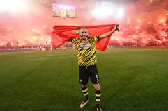 Επίσημα... κιτρινόμαυρος για ακόμα έναν χρόνο ο Άμραμπατ