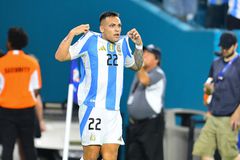 To 3/3 με σούπερ Λαουτάρο η Αργεντινή - Ιστορική πρόκριση στους «8» για τον Καναδά (vids)