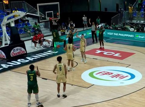 Aυτά δεν γίνονται: Απίστευτο αυτοκαλάθι με κάρφωμα στο Παγκόσμιο U19