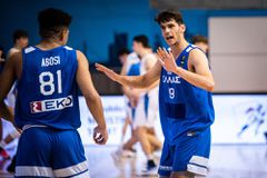 Για την έβδομη θέση η Εθνική Εφήβων αντιμετωπίζει την Σλοβενία - Δεύτερη υποχρέωση για την Εθνική Νέων Γυναικών