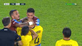 Επεισόδιο στο φιλικό, ο Μπακασέτας έπιασε από τον λαιμό τον Σιμάνσκι - Τον ηρέμησε ο Κουρμπέλης!