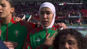 Γράφτηκε ιστορία: Αυτή είναι η πρώτη παίκτρια που αγωνίζεται με χιτζάμπ στην ιστορία του Μουντιάλ - Τι συμβολίζει (vids)