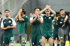 Ο κόσμος χειροκρότησε τους παίκτες του Παναθηναϊκού παρά τον αποκλεισμό