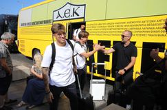 Η ΑΕΚ αναχώρησε για το Ντέμπρετσεν ενόψει της ρεβάνς με τη Χάποελ Μπερ Σεβά (gallery)