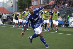 Ολυμπιακός: Ο Στρεφέτσα δεν χρειάζεται συγκρίσεις με τον Ποντένσε