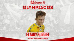 Ο Ολυμπιακός απέκτησε τον Πολωνό εξτρέμ Σεζάρι Σούρτζιελ