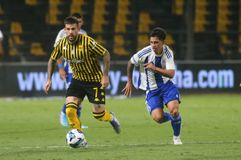 Σοκ στον Άρη: Νοκ-άουτ ο Πέρεθ, τραυματίστηκε μετά από επίθεση σκύλου!