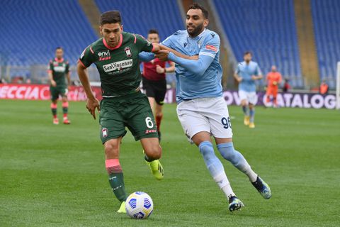 Corriere dello Sport: «Τρεις ελληνικές ομάδες για τον Φαρές»