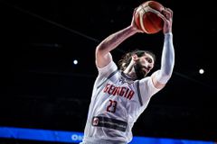 Σούπερ Σενγκέλια έστειλε τη Γεωργία στην επόμενη φάση