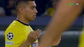 Ο διαιτητής περίμενε τον Πινέδα να ολοκληρώσει την προσευχή του για να σφυρίξει την έναρξη του ματς