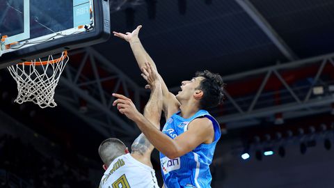 Το φατούρο στον Σαμοντούροφ απο τους συμπαίκτες του