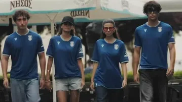 Η εντυπωσιακή μπλε εμφάνιση του ΠΑΟΚ (vid)