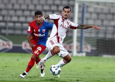 Τακουνάκι στο γκολ, τακουνάκι και στην ασίστ για τον Τσικίνιο (vids)