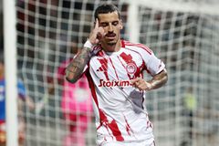 «Τακουνιές» του Τσικίνιο στον Βόλο και 2/2 για τον Ολυμπιακό