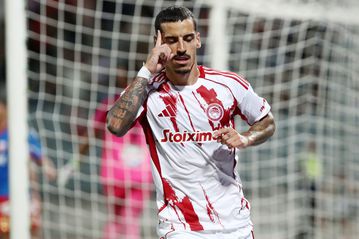 «Τακουνιές» του Τσικίνιο στον Βόλο και 2/2 για τον Ολυμπιακό