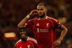 Ο Χάκπο υπέγραψε νέο πολυετές συμβόλαιο με τη Λίβερπουλ