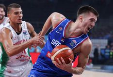 Πετρούσεφ: Αυτή είναι η τιμωρία του από τη FIBA για την μπουνιά στον αντίπαλό του