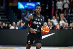 Αποβλήθηκε από τη FIBA ο οπαδός που επιτέθηκε ρατσιστικά στον Σρούντερ - Η θέση της λιθουανικής ομοσπονδίας