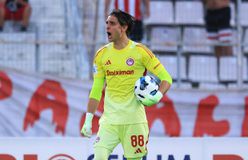 Oι δύο εντυπωσιακές επεμβάσεις του Τζολάκη κράτησαν ζωντανό τον Ολυμπιακό