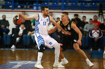 Μάντζαρης: «Με έχουν σαν θεό στη Ροζέτο»