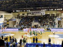 Διπλα-δίπλα στις εξέδρες Παναθηναϊκοί και Ολυμπιακοί - Σε επιφυλακή η αστυνομία (pics+vid)