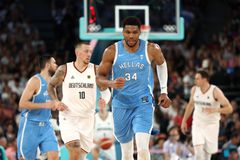 Τα δυο ξεκάθαρα ερωτήματα για το θέμα Αντετοκούνμπο