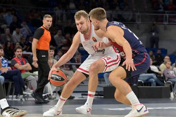 Θρίαμβος για τον Ολυμπιακό στο θρίλερ της Βιτόρια, συγκλονιστική η τριάδα Βεζένκοφ, Μιλουτίνοφ και Ντόρσεϊ!