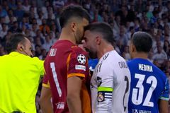 Τιμωρία δύο αγωνιστικών από την UEFA στον Καρβαχάλ για την «κουτουλιά» στον Ρούλι