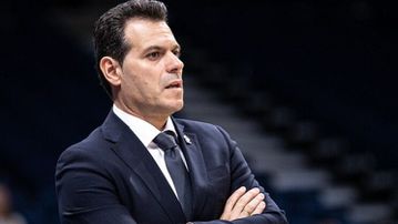 Ιτούδης για τις ανισότητες στους κανονισμούς: «Μου ζητάτε να μην είμαι προπονητής, αλλά...»