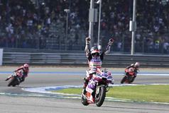 Ο Μάρτιν νίκησε το GP της Ταϊλάνδης και έβαλε «φωτιά» στη μάχη του τίτλου