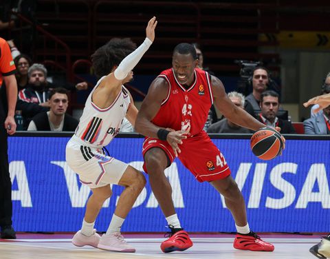 «Ξέσπασε» στην Παρί μετά την ήττα από την Μπαρτσελόνα η Αρμάνι Μιλάνο