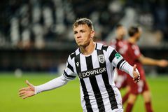 Η εξέλιξη του Μύθου, ο ποιοτικός Μπέρδος και η αποθέωση απ' τον Λουτσέσκου