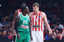 «Θα το δοκιμάσω»: Η απάντηση του Ναν σε χρήστη του «Χ» για τα φάουλ του Βεζένκοφ