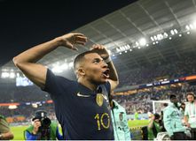 «Καθάρισε» Δανία και πρωτιά ο Εμπαπέ για τη Γαλλία