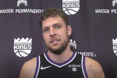 Ο Σάσα Βεζένκοφ μίλησε... ελληνικά και εξήγησε τις διαφορές ανάμεσα σε ΝΒΑ και EuroLeague