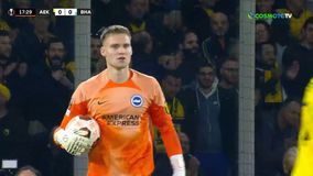 Ωραίο σουτ του Πινέδα, μπλόκαρε με δεύτερη προσπάθεια ο Φερμπρούχεν (vid)