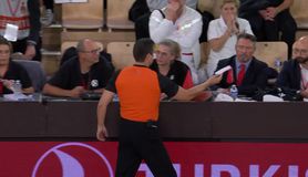 Έπεσε αντικείμενο στο Μονακό - Ολυμπιακός